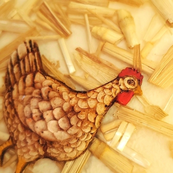 Vintage Lucite Acrylic Rooster Chicken Hen Farmhouse Trivet Real Hay Straw MCM - Picture 9 of 14